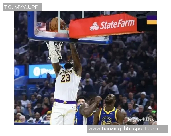 浓眉半场表现出色8投5中贡献12分5篮板1助攻1抢断展现强大实力